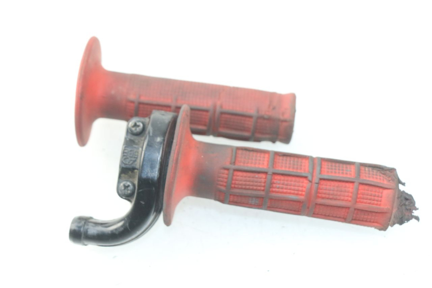 photo de POIGNEE ACCELERATEUR YAMAHA YZ-F YZF 250 (2014 - 2018) - Détail de la pièce