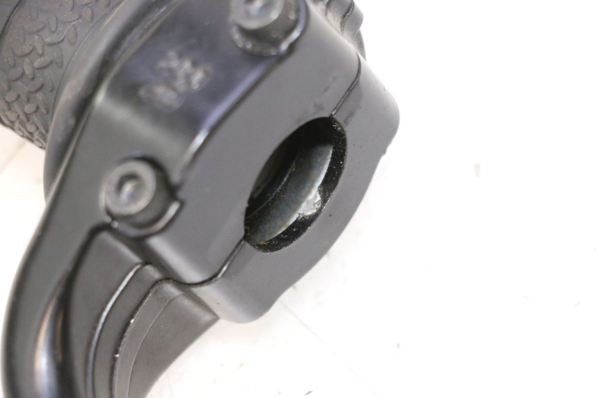 photo de POIGNEE ACCELERATEUR YAMAHA YZF R6 600 (2008 - 2009) - Vue d’ensemble