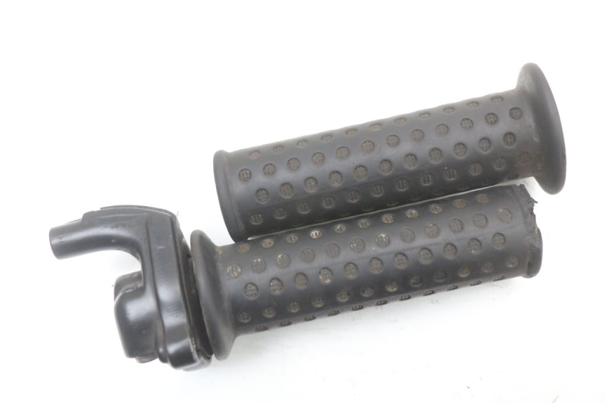 photo de POIGNEE ACCELERATEUR PIAGGIO ZIP 2T 50 (2009 - 2019) - Vue principale