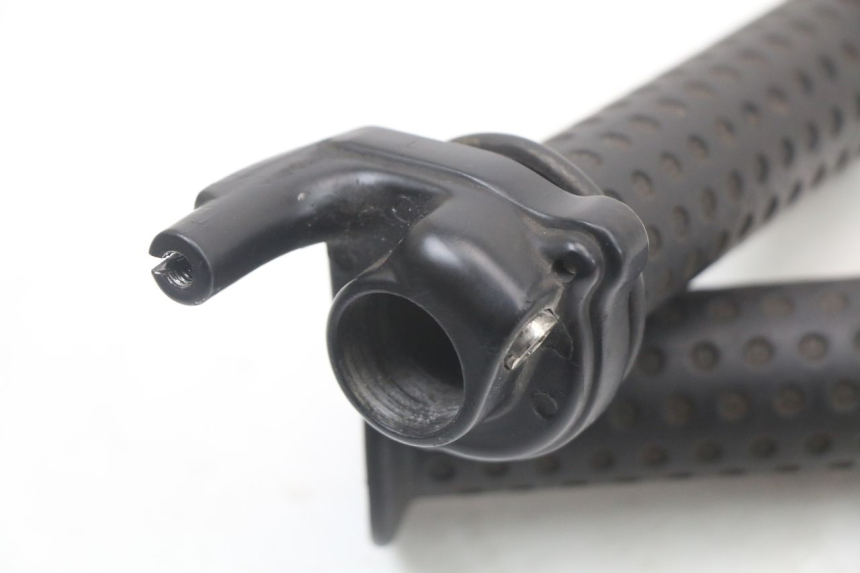 photo de POIGNEE ACCELERATEUR PIAGGIO ZIP 2T 50 (2009 - 2019) - Zoom état d’usage