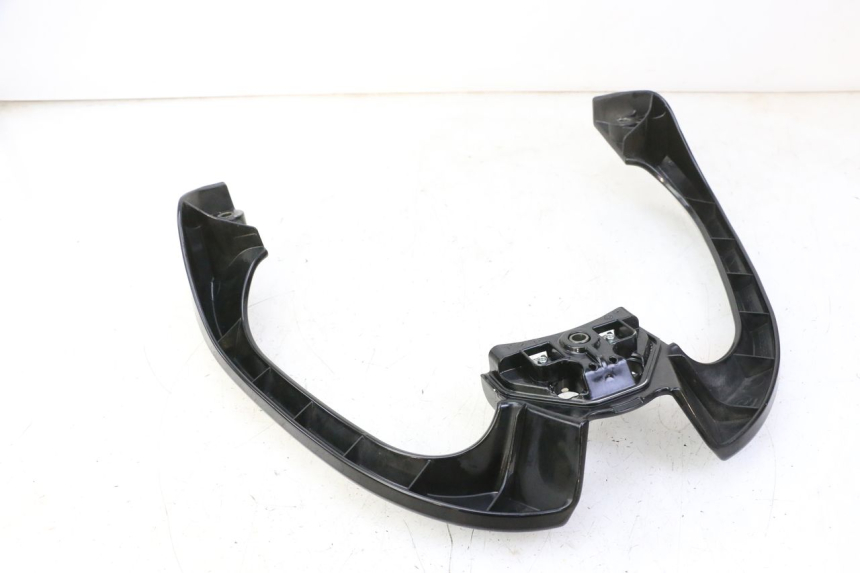 photo de POIGNEE ARRIERE QUADRO 4 4D 350 (2015 - 2018) - Vue d’ensemble