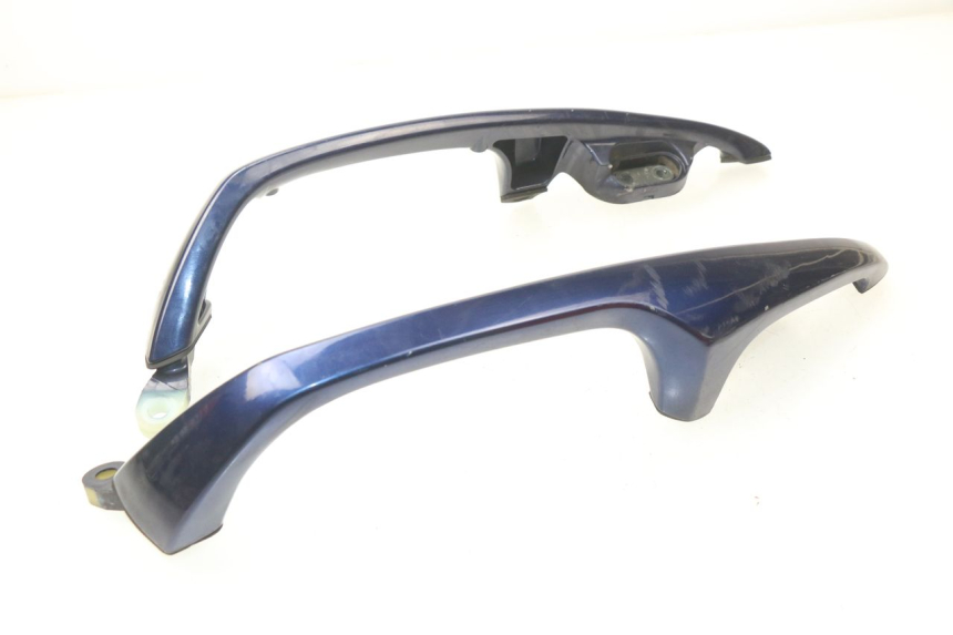 photo de POIGNEE ARRIERE SUZUKI BURGMAN 650 (2002 - 2004) - Points de fixation