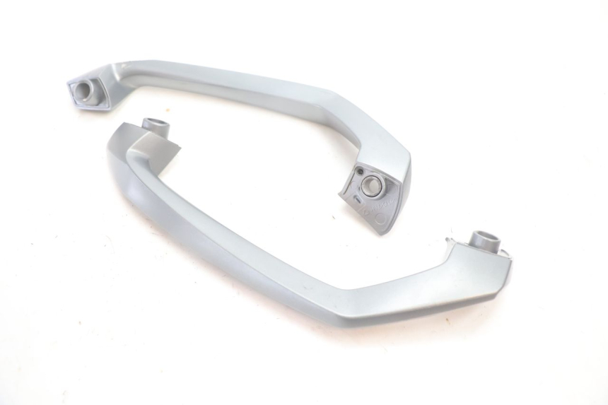 photo de POIGNEE ARRIERE BMW C SPORT 650 (2015 - 2021) - État de surface
