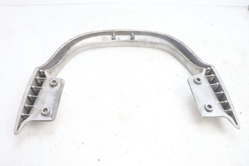 photo de POIGNEE ARRIERE PEUGEOT CITYSTAR 125 (2011 - 2017) - Autre angle de vue