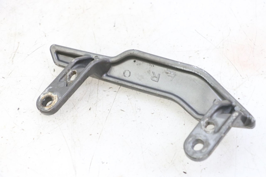 photo de POIGNEE ARRIERE DROITE  ORCAL CAVARO 4T 50 (2019 - 2023) - Zoom état d’usage