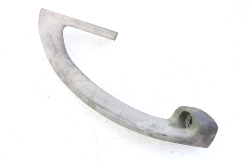 photo de POIGNEE ARRIERE DROITE  KYMCO GRAND DINK 125 (2002 - 2007) - Gros plan technique