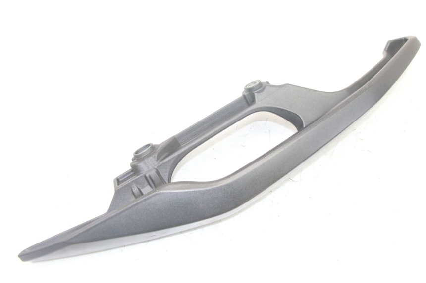 photo de POIGNEE ARRIERE DROITE  HONDA FORZA 125 (2021 - 2025) - Autre angle de vue