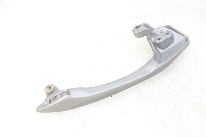 photo de POIGNEE ARRIERE DROITE  SYM JOYMAX 125 (2010 - 2017) - Gros plan technique