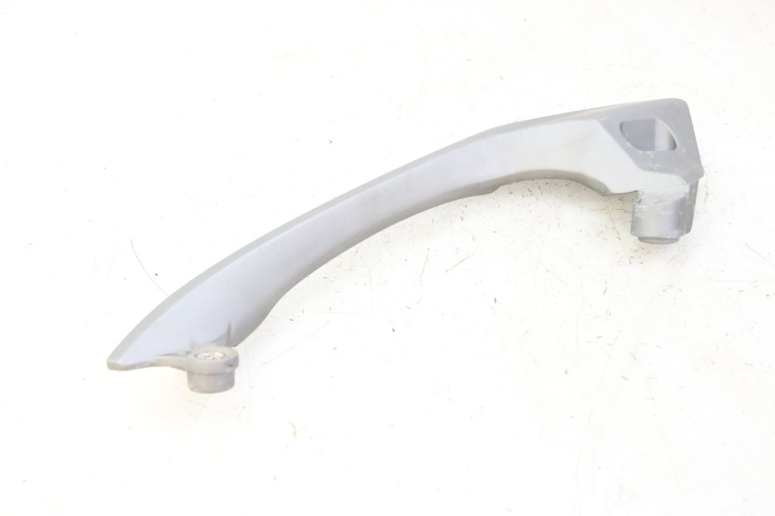 photo de POIGNEE ARRIERE DROITE  SYM JOYMAX 125 (2010 - 2017) - Vue d’ensemble