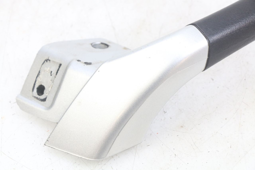 photo de POIGNEE ARRIERE DROITE PIAGGIO MP3 LT 400 (2007 - 2012) - Zoom état d’usage