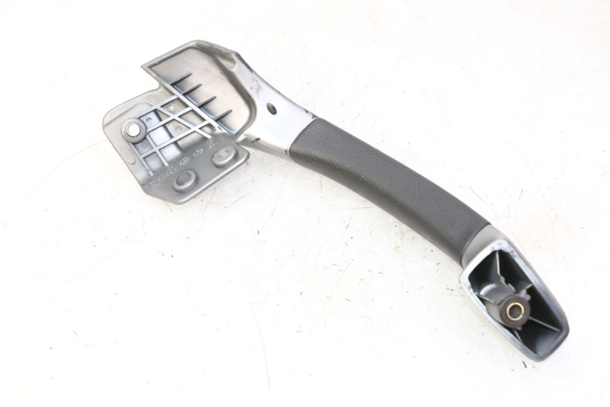 photo de POIGNEE ARRIERE DROITE  PIAGGIO MP3 125 (2006 - 2014) - Détail de la pièce