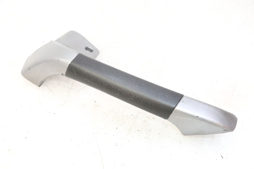 photo de POIGNEE ARRIERE DROITE  PIAGGIO MP3 125 (2006 - 2014) - Pièce contrôlée