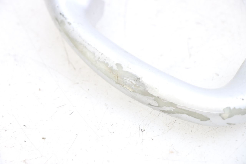 photo de POIGNEE ARRIERE DROITE YAMAHA NEOS NEO'S 4T 50 (2008 - 2016) - Autre angle de vue