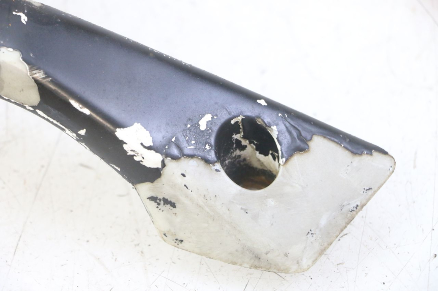 photo de POIGNEE ARRIERE DROITE  GILERA NEXUS 125 (2009 - 2013) - Gros plan technique