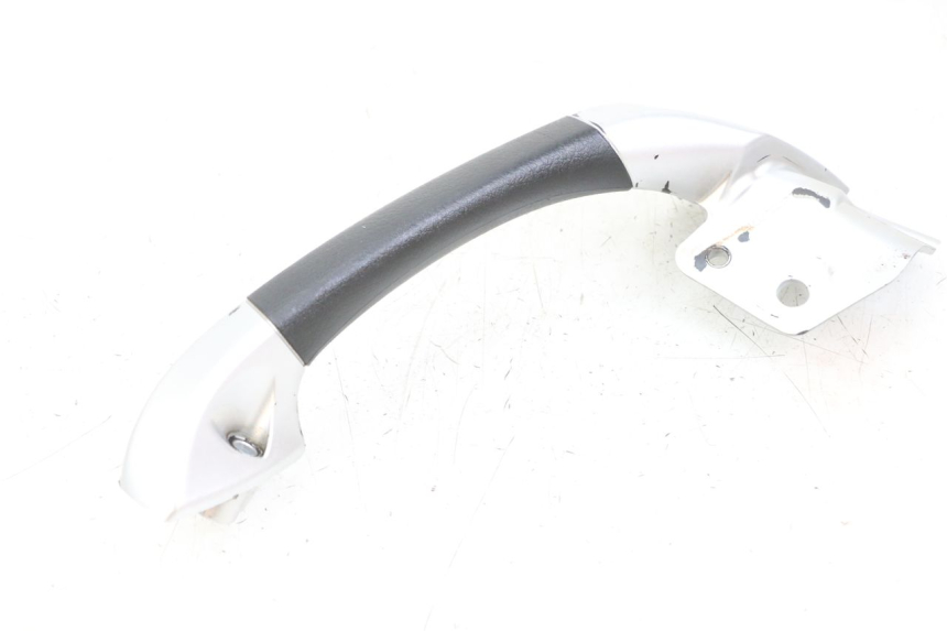 photo de POIGNEE ARRIERE DROITE PIAGGIO MP3 LT 400 (2007 - 2012) - Zoom état d’usage