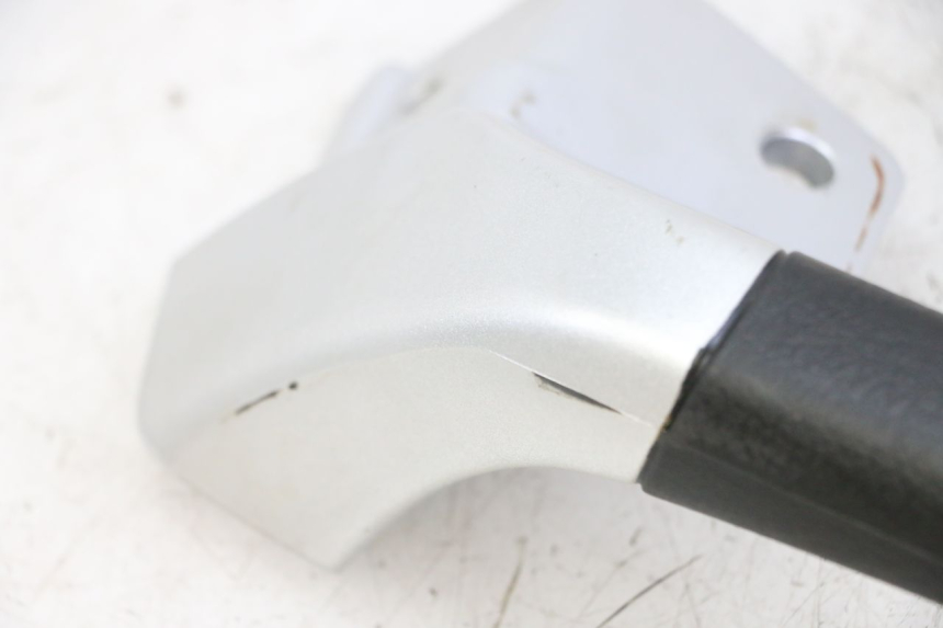 photo de POIGNEE ARRIERE DROITE PIAGGIO MP3 LT 400 (2007 - 2012) - Pièce contrôlée