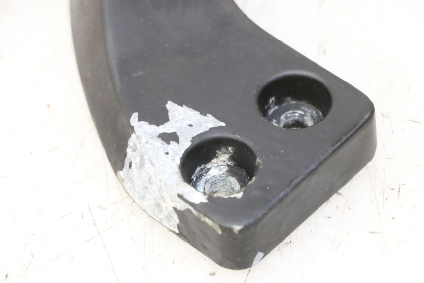 photo de POIGNEE ARRIERE DROITE MAG POWER R-STREET 50 (2016 - 2025) - Autre angle de vue