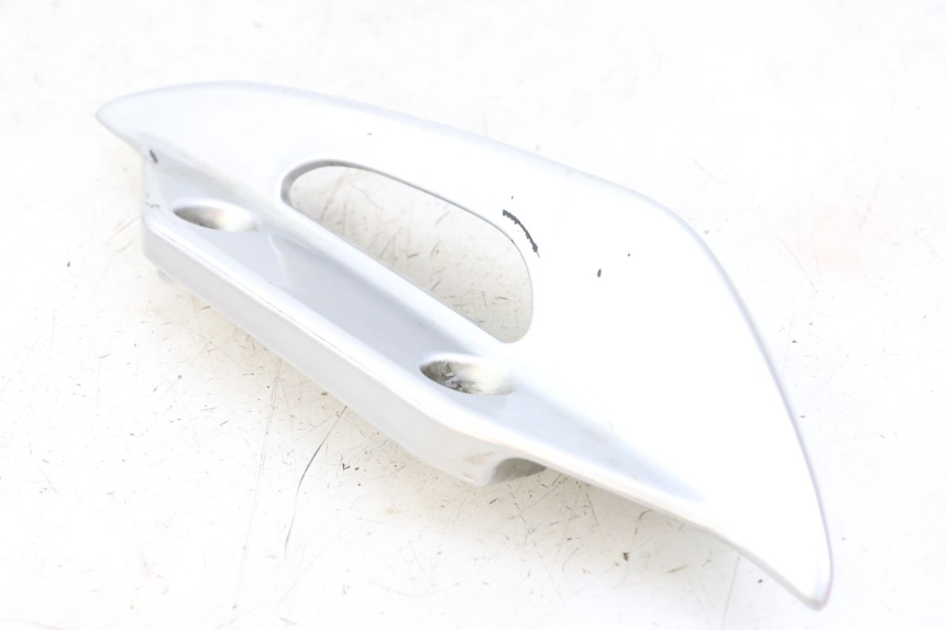 photo de POIGNEE ARRIERE DROITE SUZUKI BURGMAN 125 (2007 - 2014) - Autre angle de vue