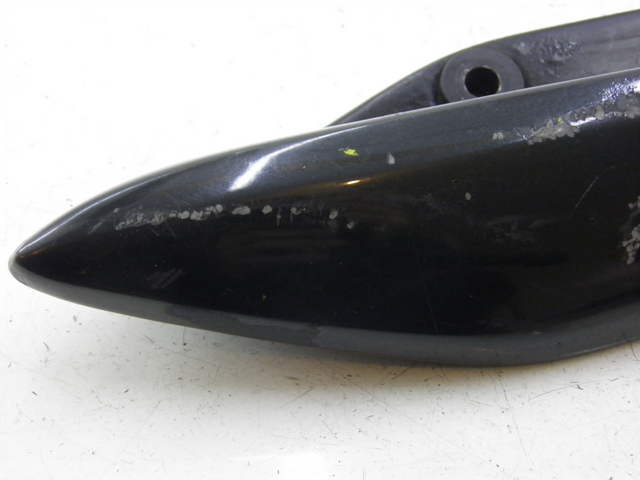 photo de POIGNEE ARRIERE DROITE  SUZUKI UH BURGMAN 125 (2002 - 2006) - Gros plan technique