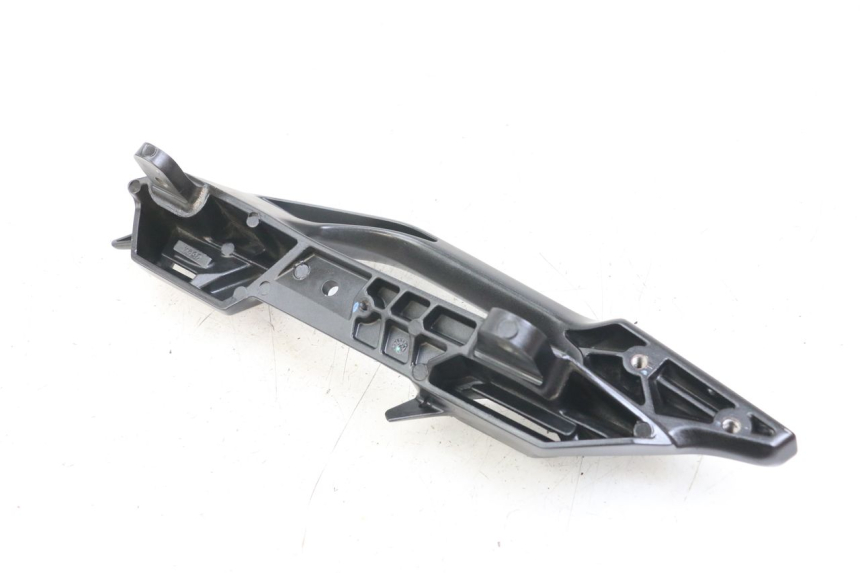 photo de POIGNEE ARRIERE DROITE KAWASAKI VERSYS ABS 650 (2015 - 2018) - Vue d’ensemble