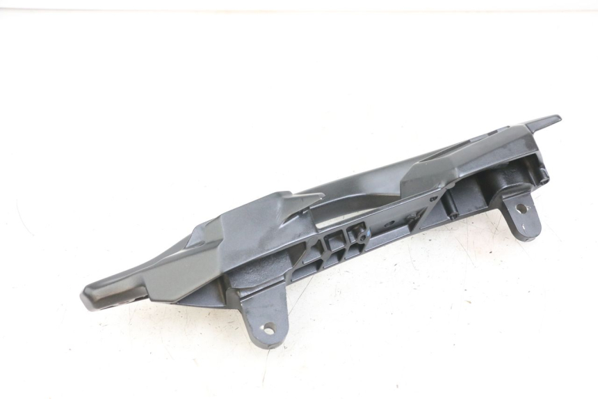 photo de POIGNEE ARRIERE DROITE KAWASAKI VERSYS ABS 650 (2015 - 2018) - État de surface