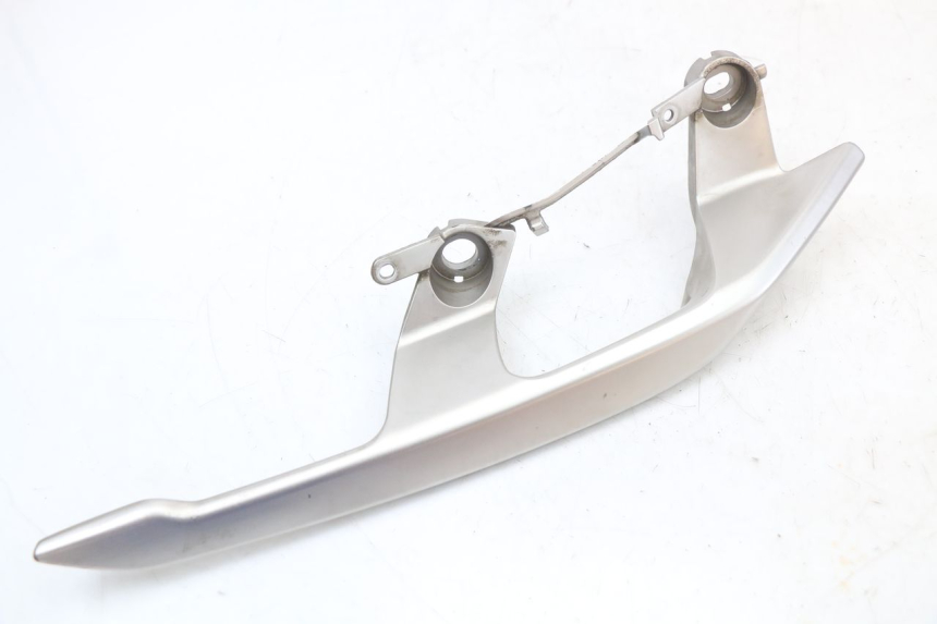 photo de POIGNEE ARRIERE DROITE YAMAHA XMAX X-MAX ABS 125 (2017 - 2020) - Vue principale