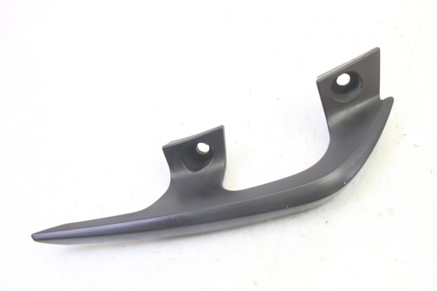 photo de POIGNEE ARRIERE DROITE YAMAHA X-MAX XMAX 125 (2010 - 2013) - Vue principale