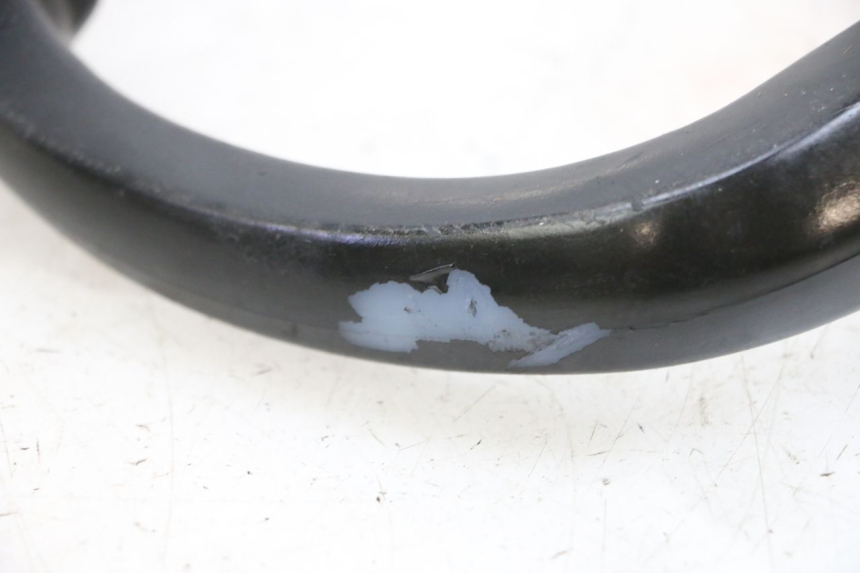 photo de POIGNEE ARRIERE DROITE  KAWASAKI ZR 7 750 (1999 - 2004) - Vue d’ensemble