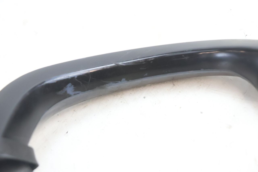 photo de POIGNEE ARRIERE DROITE  KAWASAKI ZX-6R ZX6R 600 (2000 - 2002) - Gros plan technique