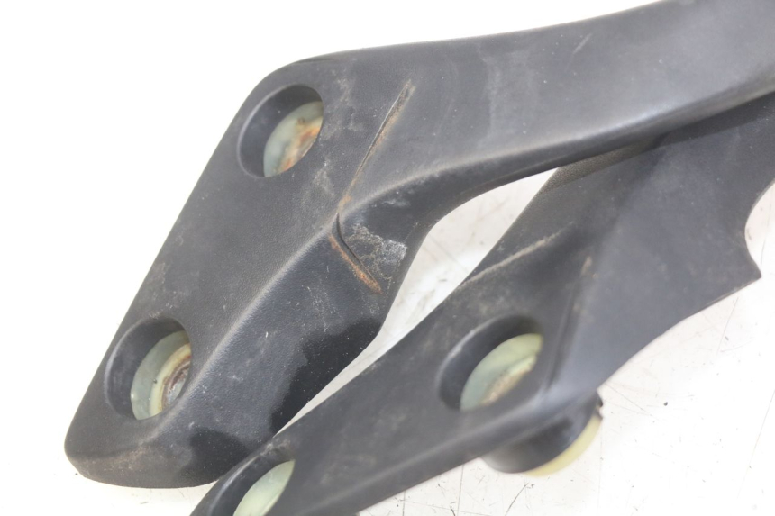 photo de POIGNEE ARRIERE HONDA FES PANTHEON 2T 125 (1998 - 2002) - Détail de la pièce