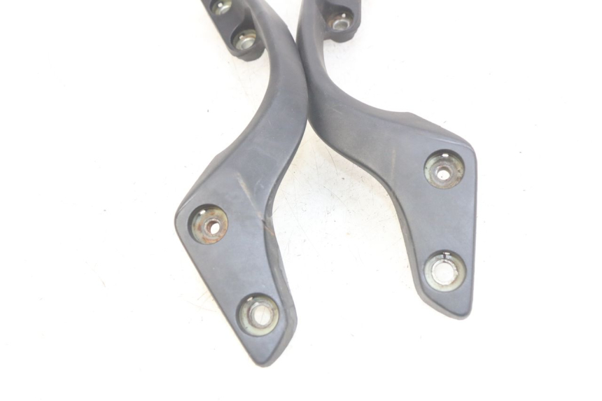 photo de POIGNEE ARRIERE HONDA FES PANTHEON 2T 125 (1998 - 2002) - Zoom état d’usage