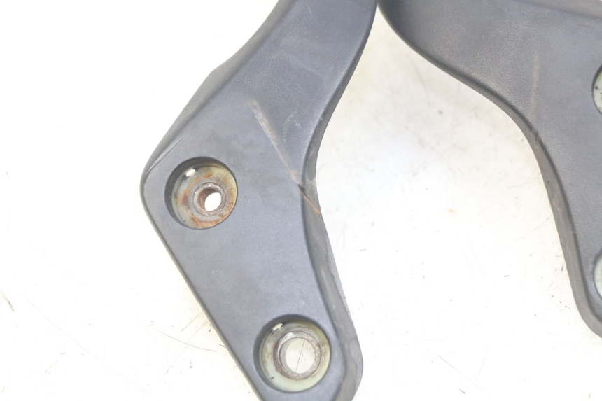 photo de POIGNEE ARRIERE HONDA FES PANTHEON 2T 125 (1998 - 2002) - Autre angle de vue