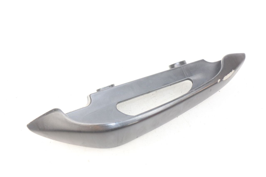 photo de POIGNEE ARRIERE GAUCHE SUZUKI BURGMAN 125 (2007 - 2014) - Zoom état d’usage