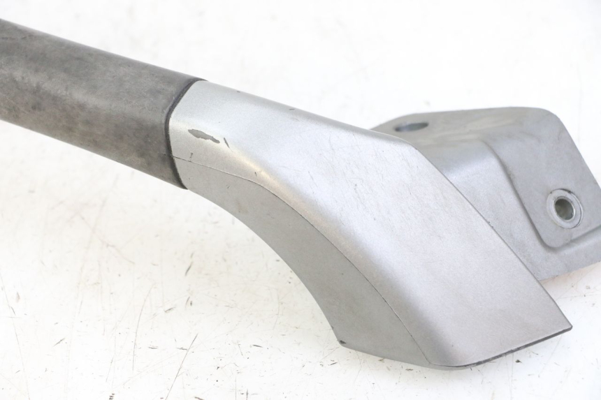 photo de POIGNEE ARRIERE GAUCHE PIAGGIO MP3 125 (2006 - 2014) - Points de fixation