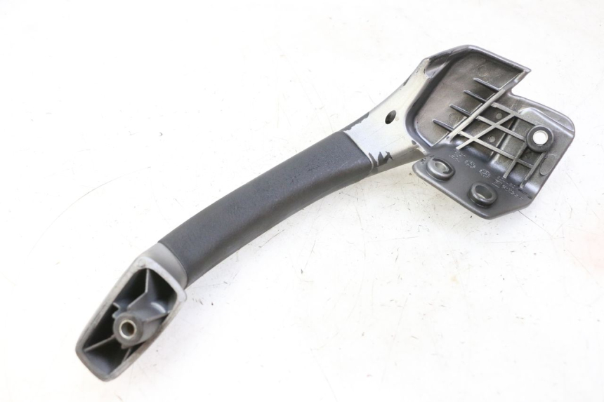 photo de POIGNEE ARRIERE GAUCHE PIAGGIO MP3 125 (2006 - 2014) - Détail de la pièce