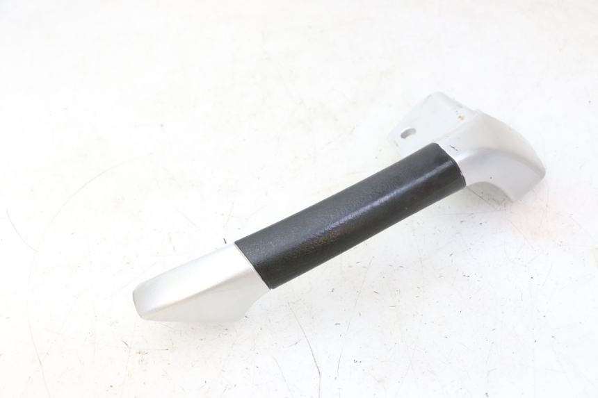 photo de POIGNEE ARRIERE GAUCHE PIAGGIO MP3 RL 250 (2006 - 2010) - Vue produit