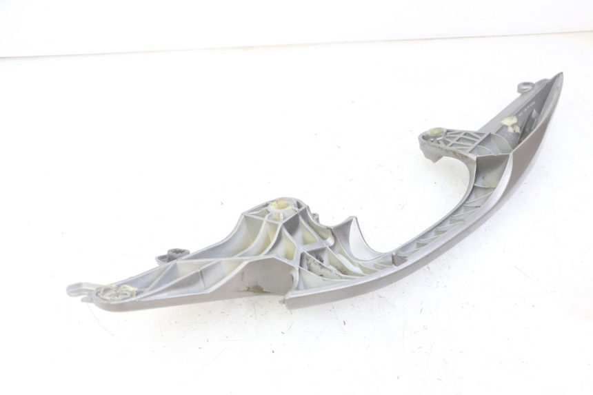 photo de POIGNEE ARRIERE GAUCHE HONDA NTV DEAUVILLE ABS 700 (2007 - 2016) - Points de fixation