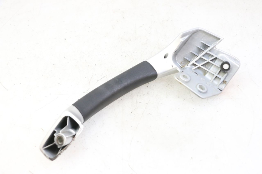 photo de POIGNEE ARRIERE GAUCHE PIAGGIO MP3 LT 400 (2007 - 2012) - Détail de la pièce