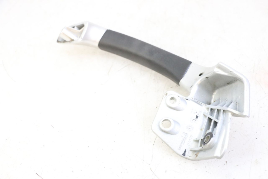 photo de POIGNEE ARRIERE GAUCHE PIAGGIO MP3 LT 400 (2007 - 2012) - Zoom état d’usage