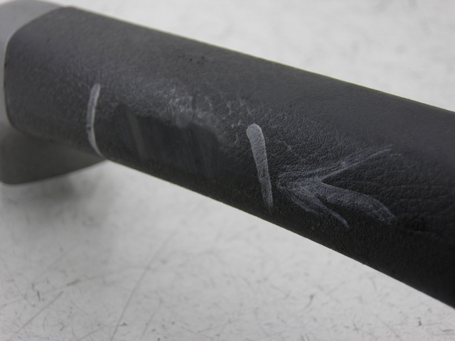 photo de POIGNEE ARRIERE GAUCHE PIAGGIO MP3 RL 125 (2008 - 2009) - Gros plan technique