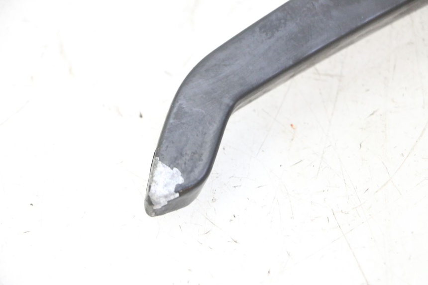 photo de POIGNEE ARRIERE GAUCHE MAG POWER R-STREET 50 (2016 - 2025) - Gros plan technique