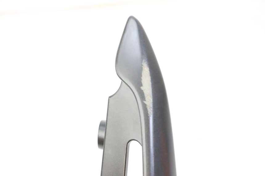 photo de POIGNEE ARRIERE GAUCHE SUZUKI BURGMAN 125 (2018 - 2021) - Détail de la pièce