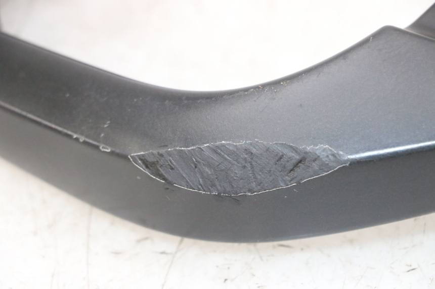 photo de POIGNEE ARRIERE GAUCHE YAMAHA X-MAX XMAX 125 (2010 - 2013) - Zoom état d’usage