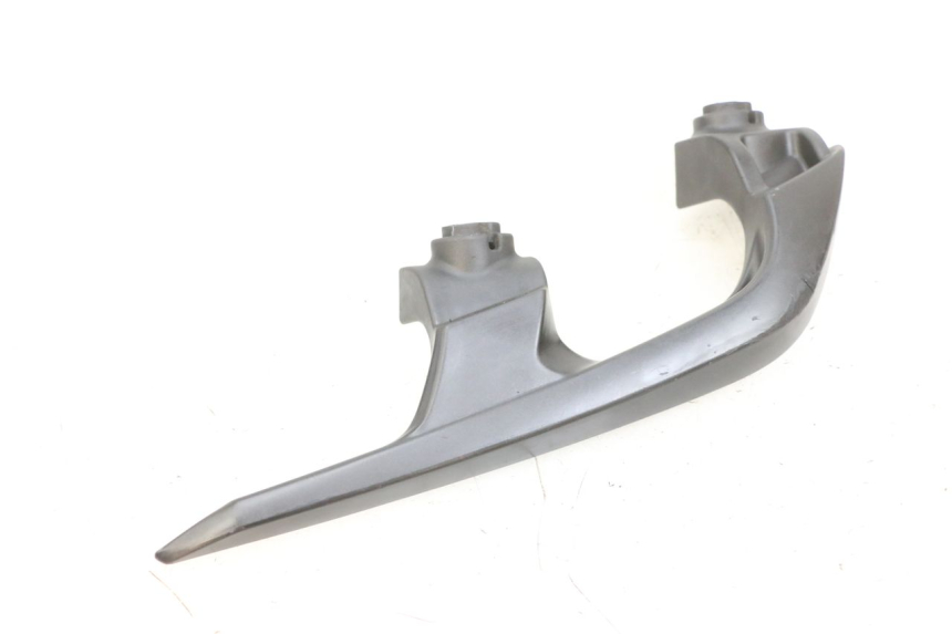 photo de POIGNEE ARRIERE GAUCHE YAMAHA X-MAX XMAX 125 (2010 - 2013) - Autre angle de vue
