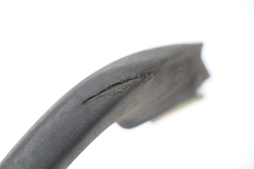 photo de POIGNEE ARRIERE GAUCHE YAMAHA XJN XJ N DIVERSION 600 (1994 - 1997) - Zoom état d’usage