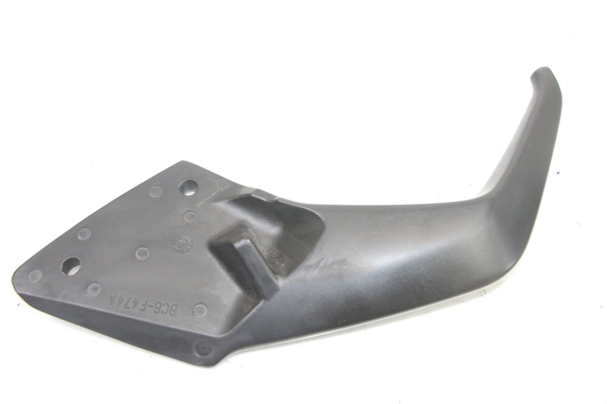 photo de POIGNEE ARRIERE GAUCHE YAMAHA TRACER 7 700 (2020 - 2024) - Gros plan technique