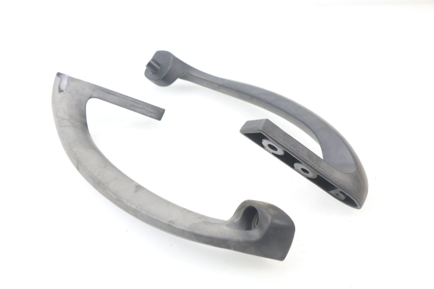 photo de POIGNEE ARRIERE KYMCO GRAND DINK 250 (2002 - 2007) - Zoom état d’usage