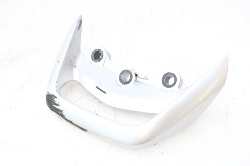 photo de POIGNEE ARRIERE SUZUKI GSR 600 (2005 - 2012) - Vue principale