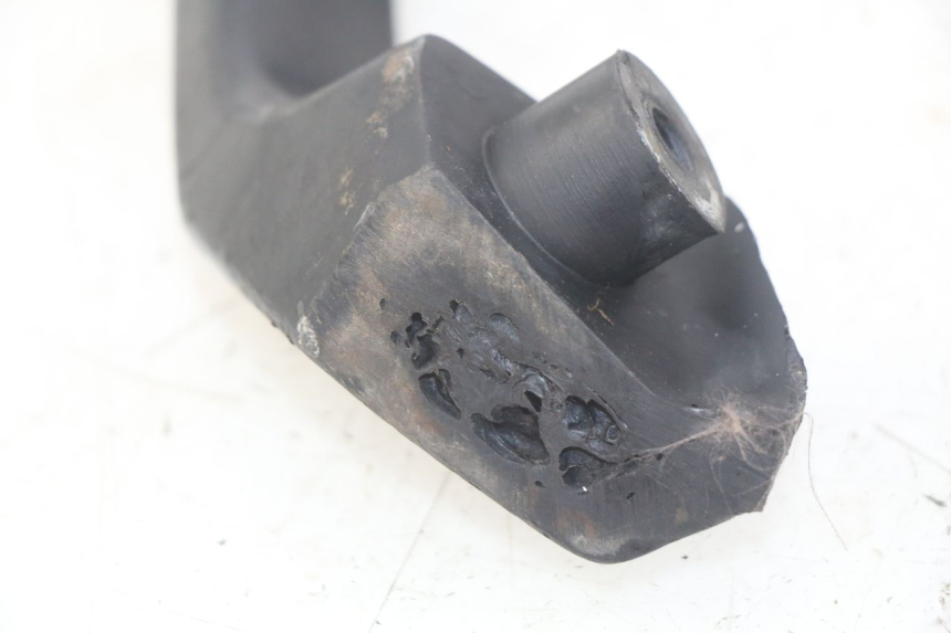 photo de POIGNEE ARRIERE SUZUKI GSX-F GSX  F 1100 (1988 - 1994) - Détail de la pièce