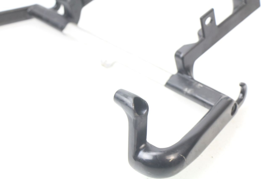 photo de POIGNEE ARRIERE KAWASAKI GTR 1000 (1994 - 2004) - Points de fixation